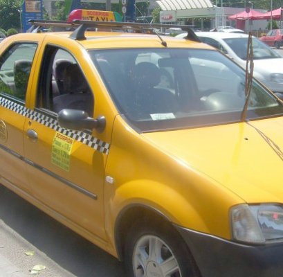 O femeie din Constanţa a fost lovită de taximetrul care trebuia să o ducă la destinaţie